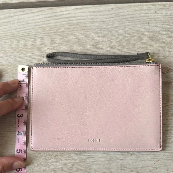 Fossil Blush and Gray Leather Wristlet - Picture 5 of 6
